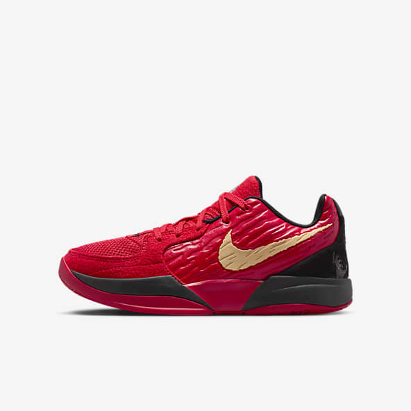 Basketball Shoes. Nike